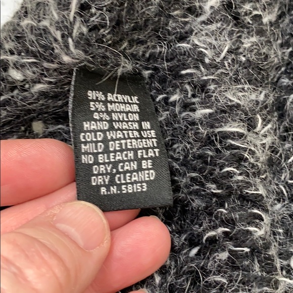 Chaudry KC size small sweater - Picture 5 of 5